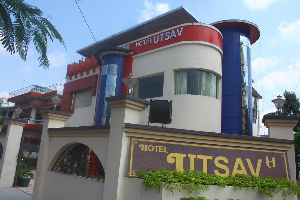 Hotel Utsav Dehradún Kültér fotó